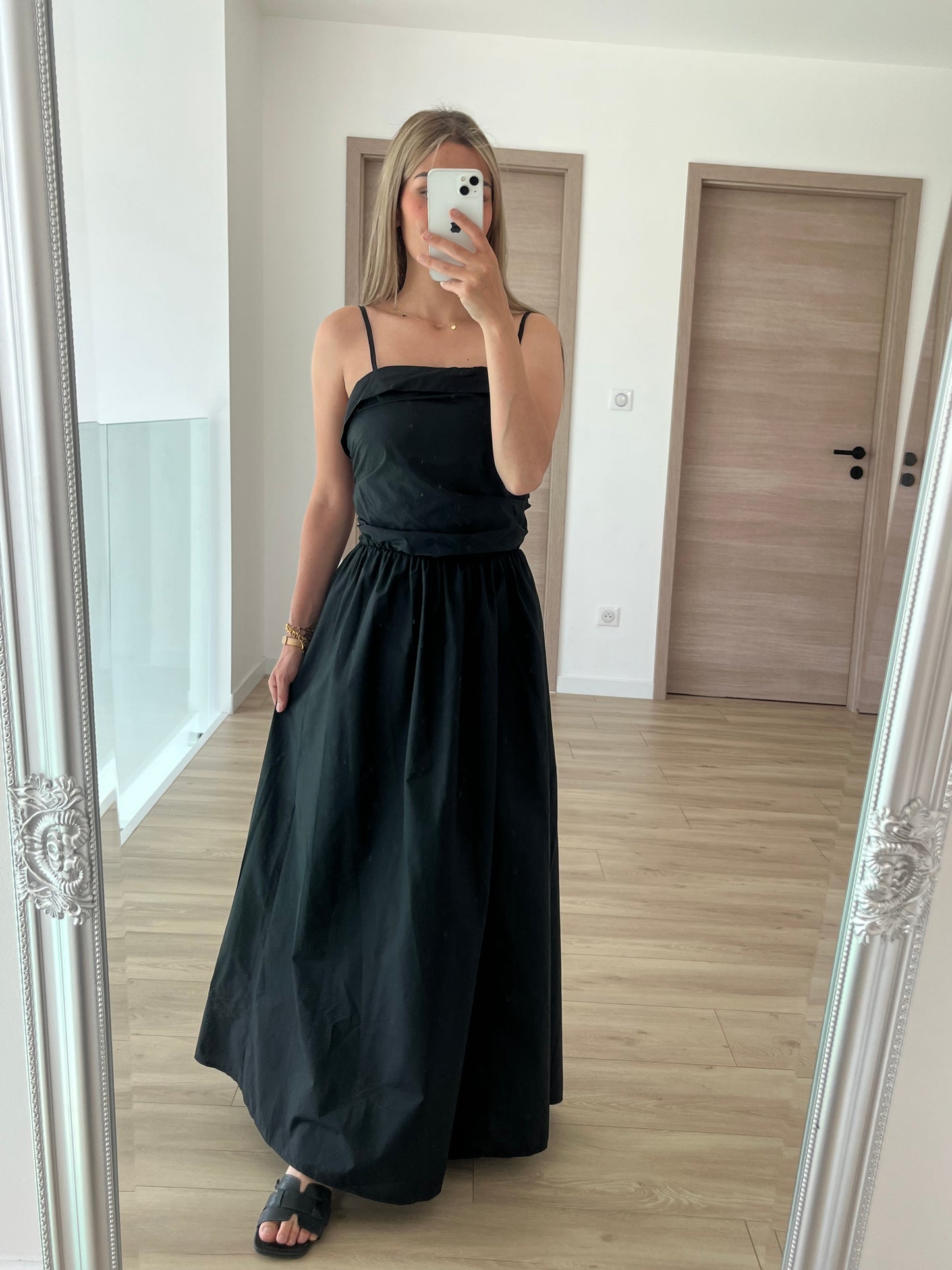 Robe noir