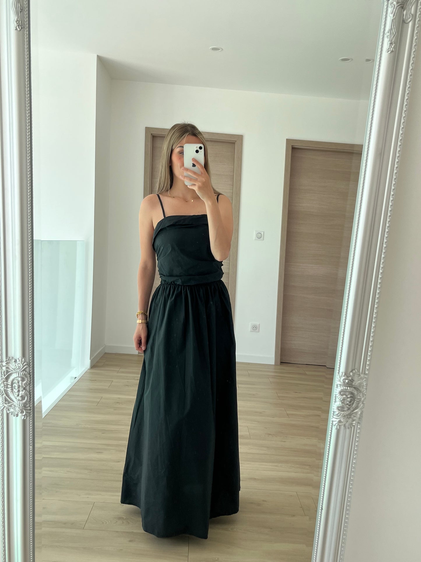Robe noir
