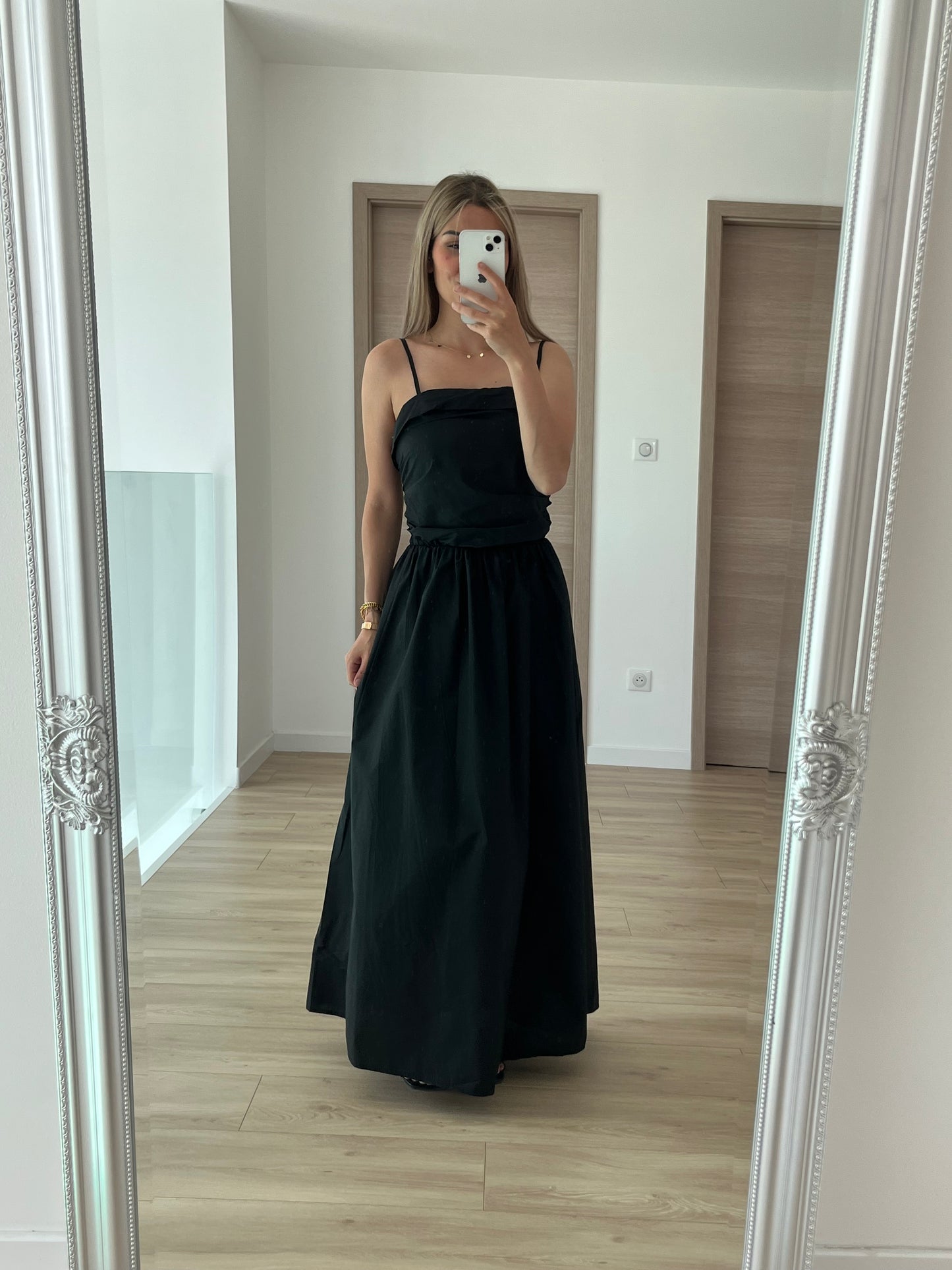 Robe noir