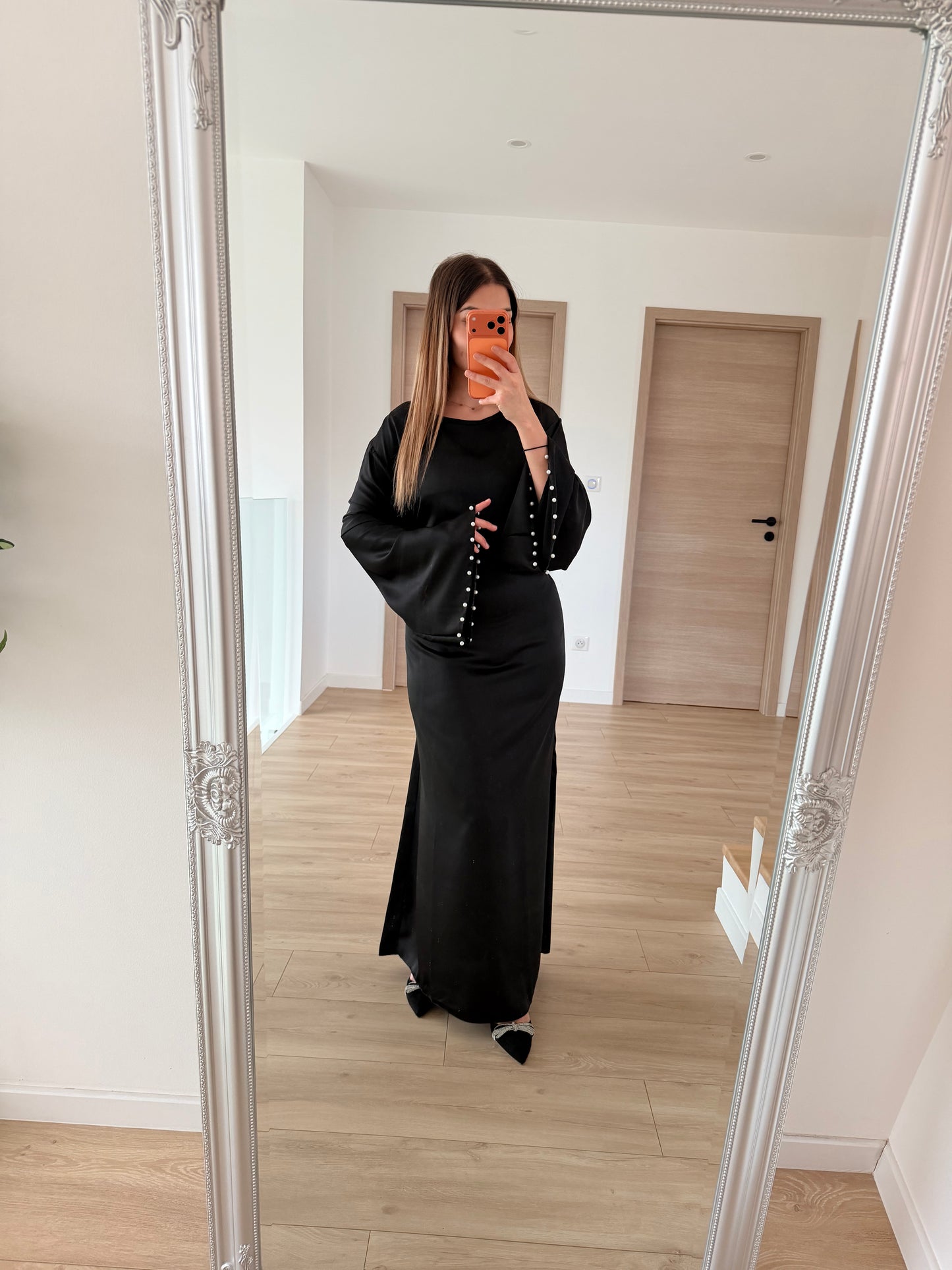 Robe abaya détail perle manche