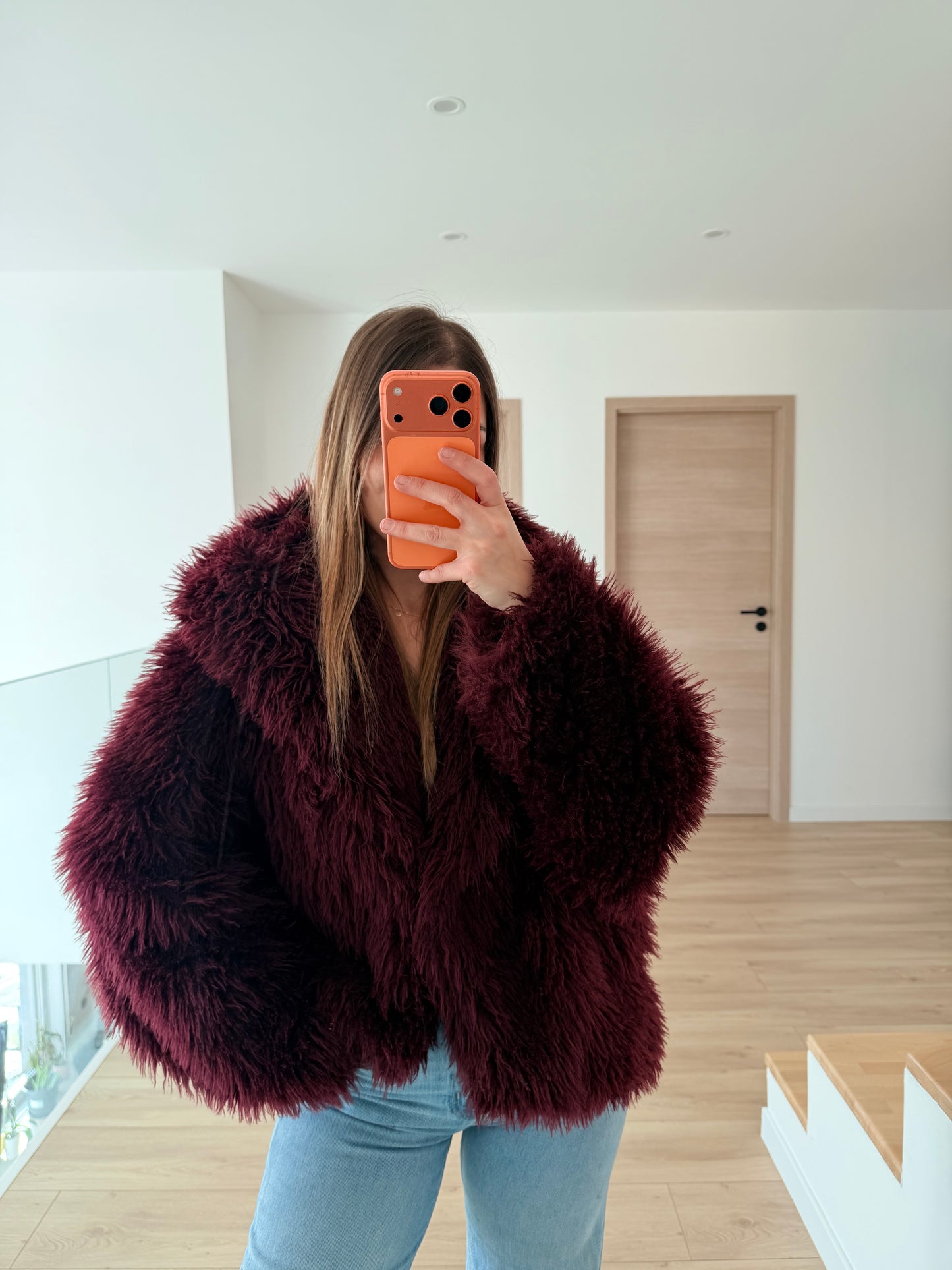 Fourrure bordeaux