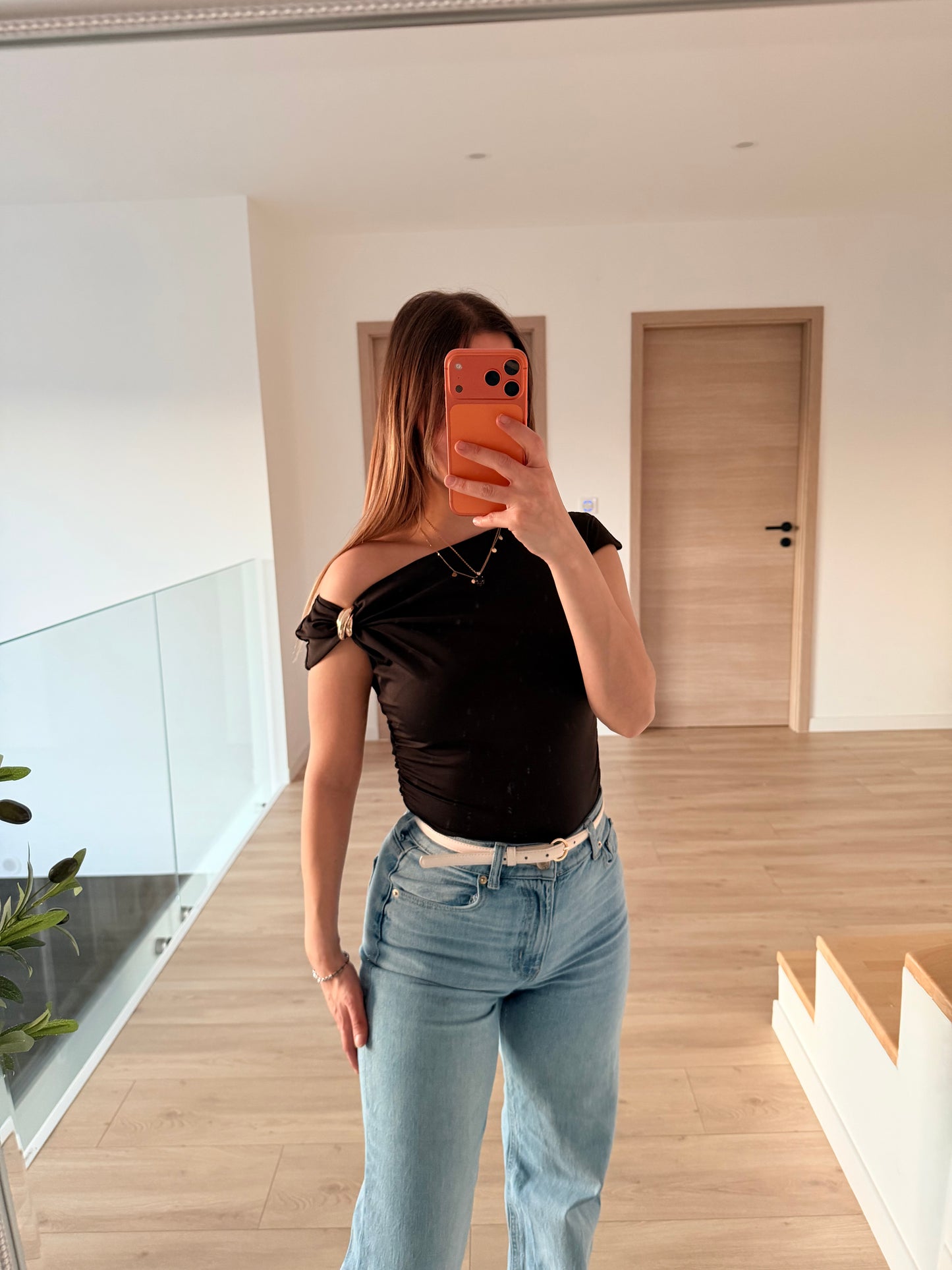 Haut avec détail manche