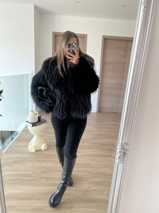 Veste en fourrure noir