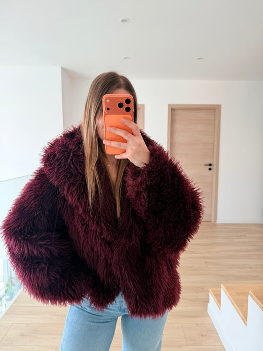 Fourrure bordeaux