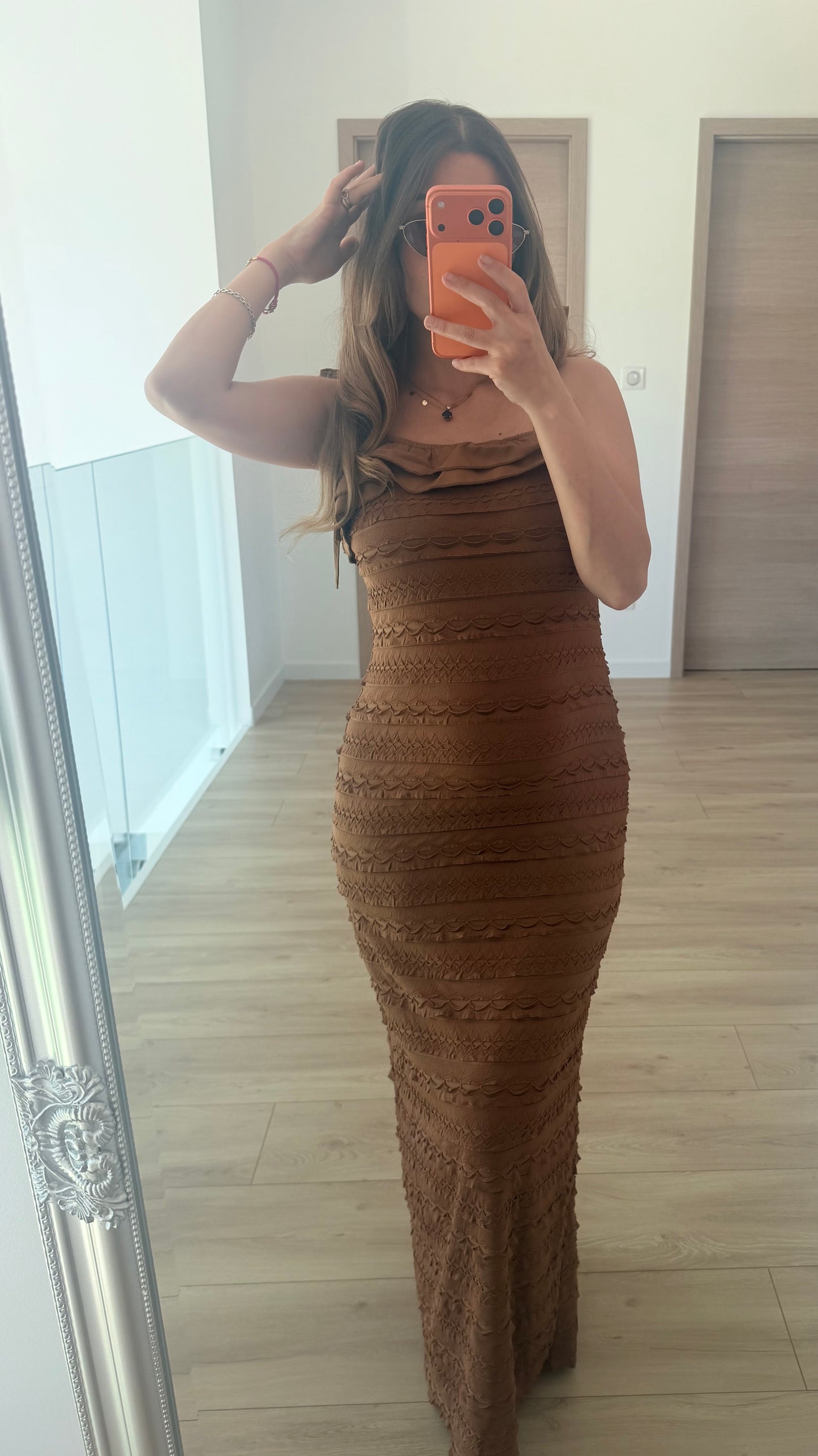 Robe à froufrou
